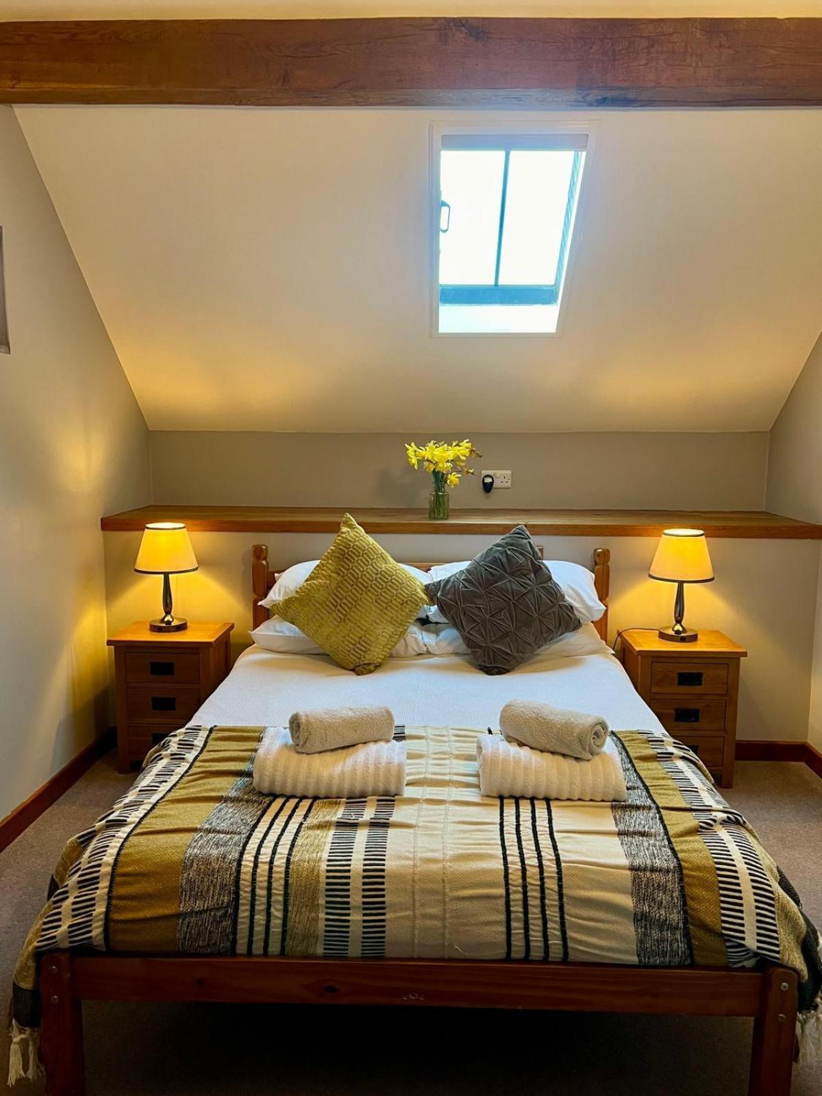 Cader Mountain View Cottage With Hot Tub In Snowdonia ดอลเกซเซย์ ภายนอก รูปภาพ